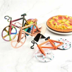 KARTOKNER 2 Pcs Coupe Pizza De Vélo Acier Inoxydable Roulette à Pizza Découpe-Pizza Avec Revêtement Antiadhésif Couteau à Pizza En Acier Inoxydable Pour Cuisine, Pique-nique, Barbecue Extérieur(Orange) -Four à pizza Soldes 2022 48476111 3