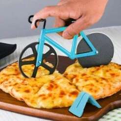 TINOR Couteau à Pizza Pour Vélo, Couteau à Pizza Pour Vélo, Trancheuse à Pizza, Double Couteau à Pizza En Acier Inoxydable, Lame Ultra Tranchante Avec Revêtement Antiadhésif Et Support (bleu) -Four à pizza Soldes 2022 57219633 3
