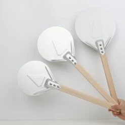 Thsinde Perforé Pizza Tournant Peel,Pizza Pelle En Aluminium Manche En Bois Pelle À Pizza Paddle, , - 7 Pouces 60cm -Four à pizza Soldes 2022 58371616 2