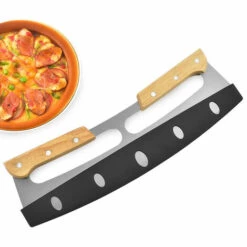 DECKON Coupe Pizza , Coupe-Pizza à Bascule Avec Double Manche En Bois, Lame De Trancheuse à Pizza En Acier Inoxydable Avec Housse De Protection, Adapté Pour Couper La Pizza 35*11CM
